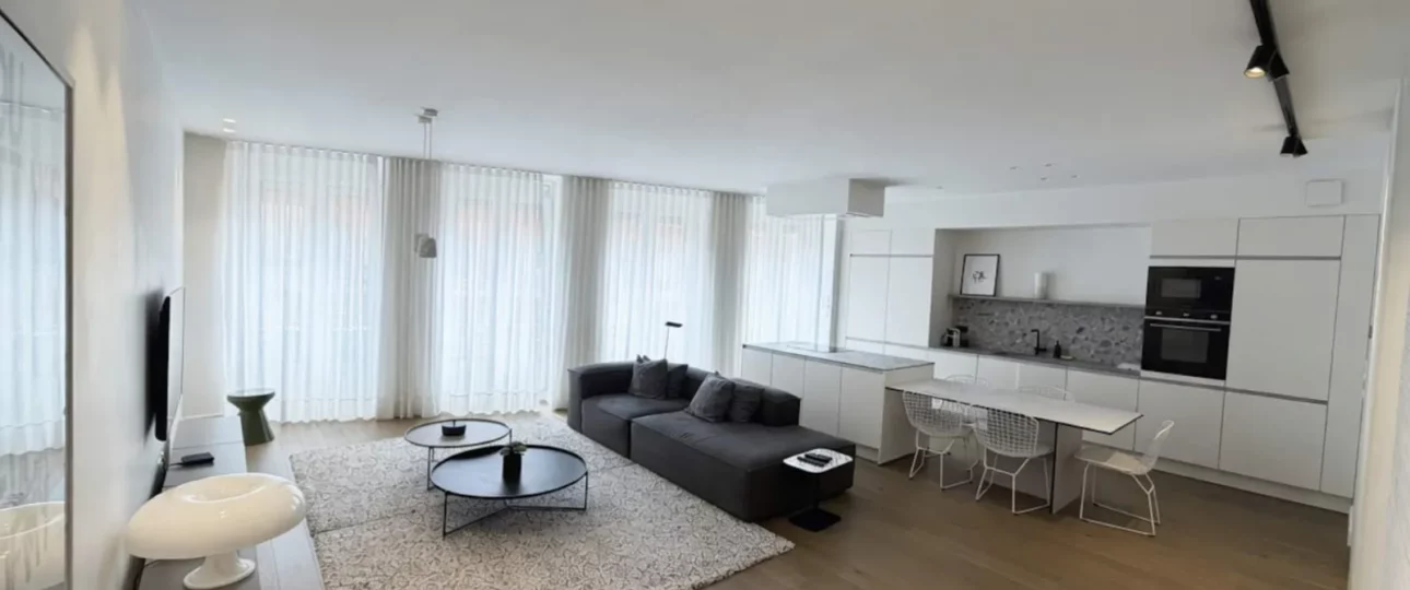 Appartement Pomme à Toulouse – grand séjour lumineux avec cuisine ouverte